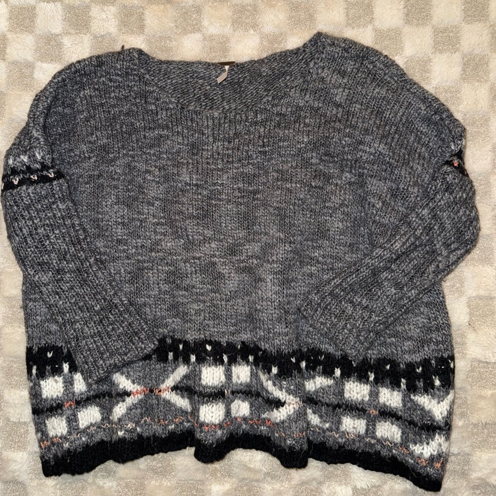 Free People Cozy Gray Sweater with Patterned Hem oversized